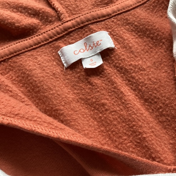 Colsie cropped hoodie (small) and jogger with pockets (xs), Dusty rose colour - Picture 2 of 5